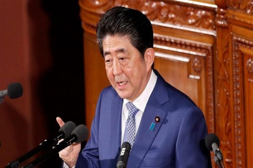 رئيس الوزراء الياباني: نثق في محافظ بنك اليابان، كورودا
